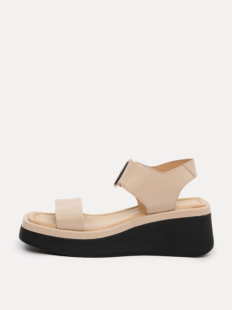 Босоножки (251 1441)